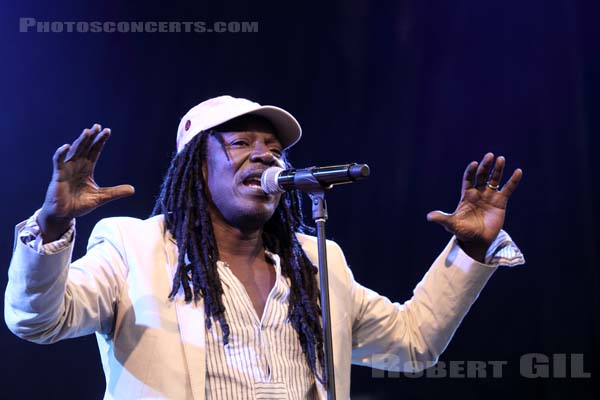 ALPHA BLONDY - 2011-05-10 - PARIS - Place de la Bastille - 